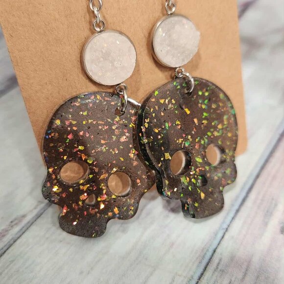 Boutique resin and glitter black skull dangle earrings - Picture 3 of 5